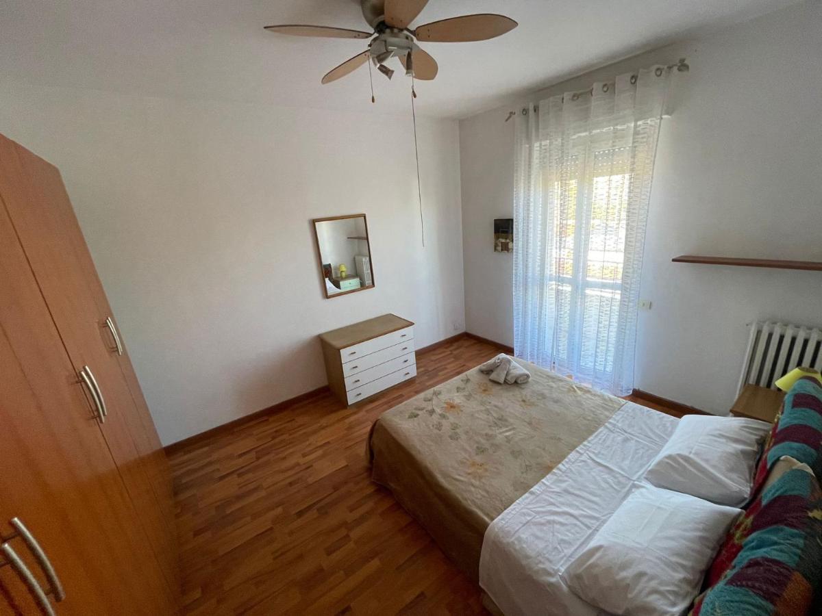 Casa Vacanze Stazione 페스카라 외부 사진