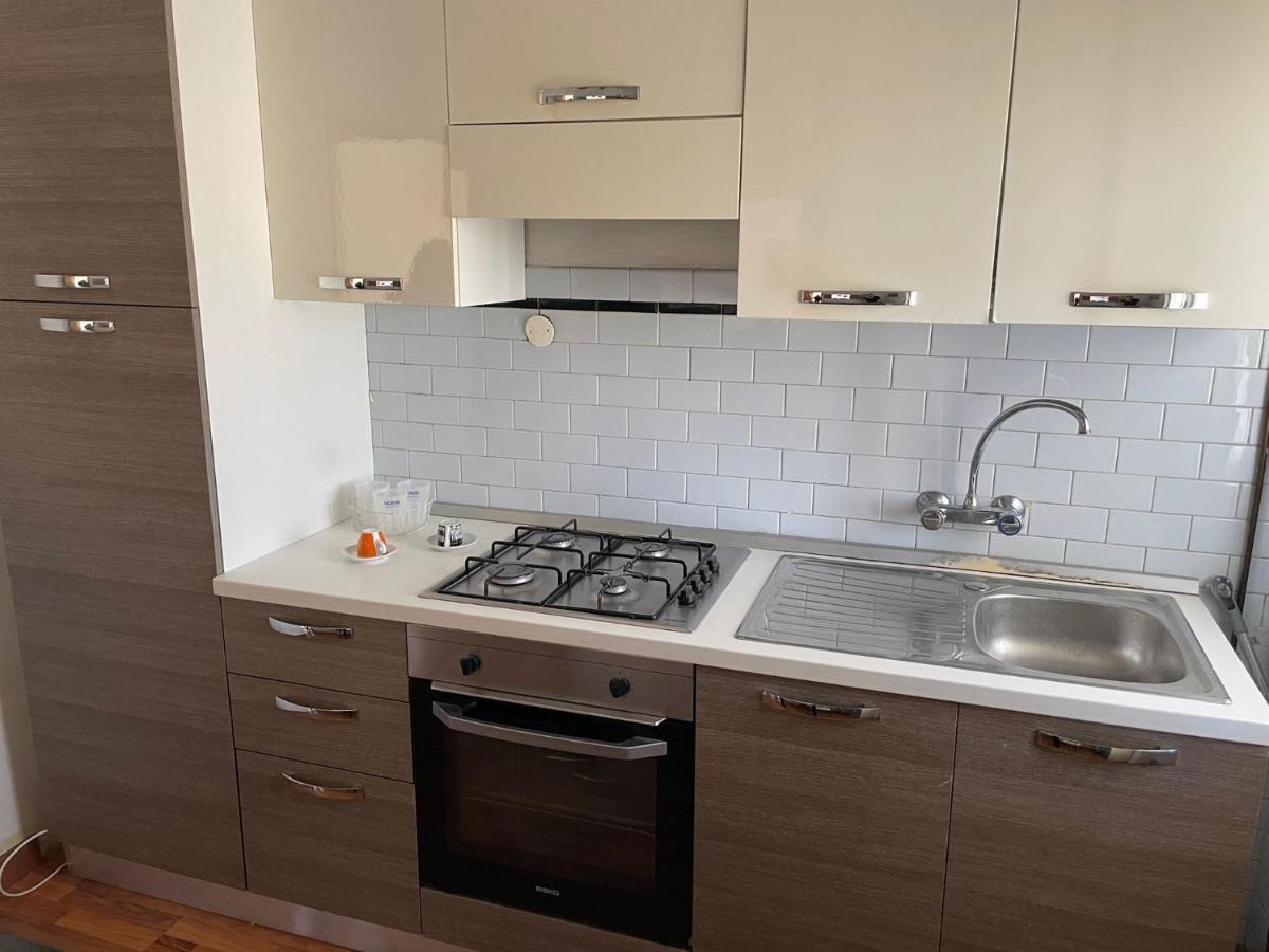 Casa Vacanze Stazione 페스카라 외부 사진